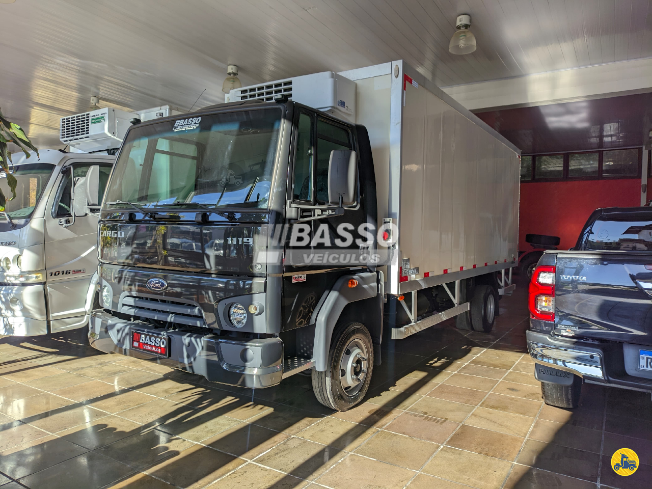 CAMINHAO FORD CARGO 1119 Baú Térmico 3/4 4x2 Basso Veículos GARIBALDI RIO GRANDE DO SUL RS
